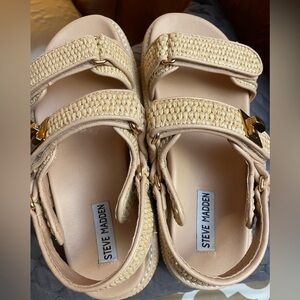 Brand new, never worn Steve Madden sandals size 9